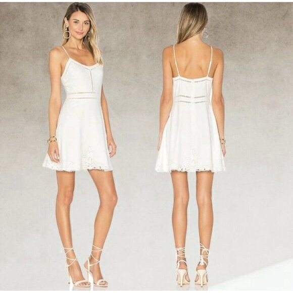 Lovers + Friends Daphne Mini Dress in Ivory with Lace Applique Size M - Picture 1 of 7